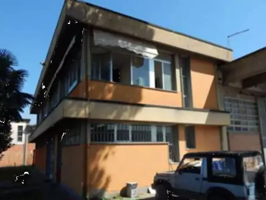 Immagine 1 di Capannone industriale in vendita  in Via del Puntone a Fucecchio