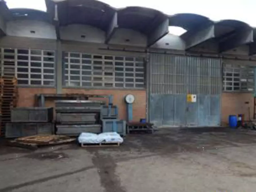 Immagine 3 di Capannone industriale in vendita  in Via del Puntone a Fucecchio