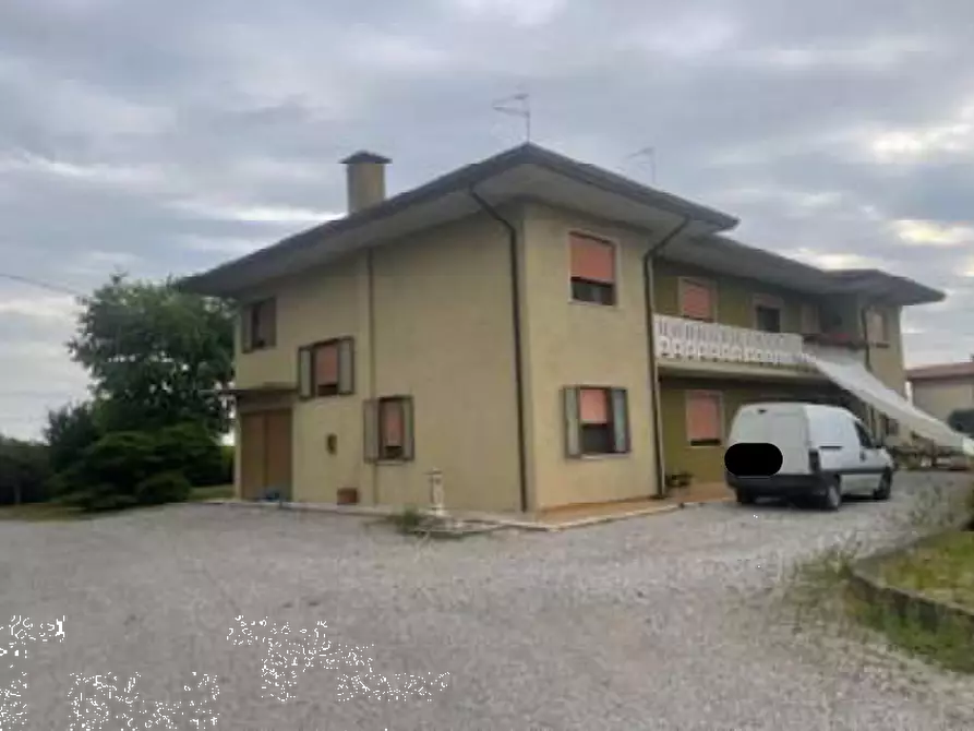 Immagine 1 di Casa indipendente in vendita  in Via Pramorin a Portogruaro