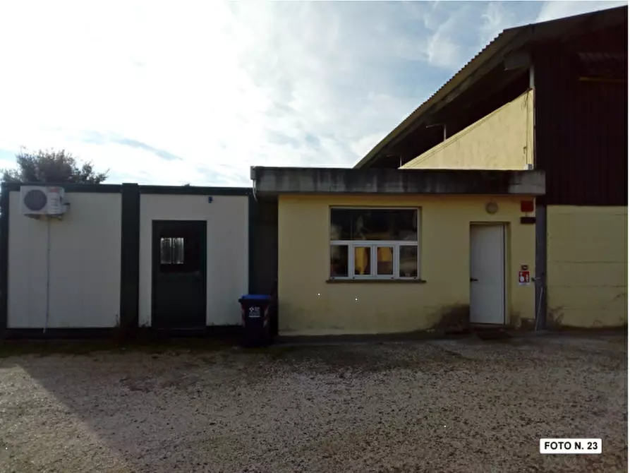Immagine 5 di Capannone industriale in vendita  in Via Orvieto a Amelia