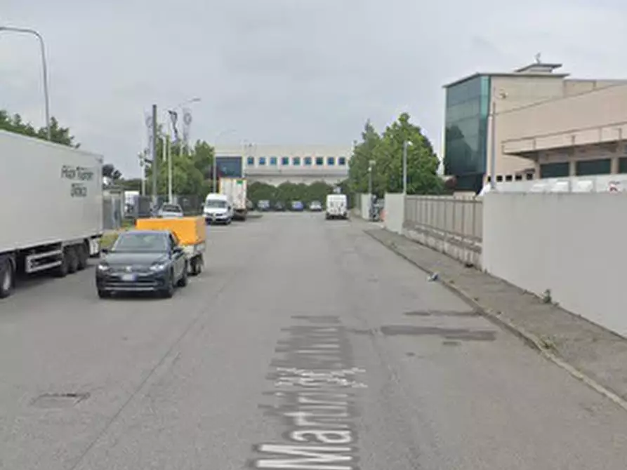 Immagine 6 di Appartamento in vendita  in Via Martiri di Cefalonia a Peschiera Borromeo