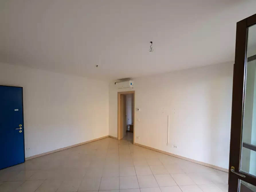 Immagine 19 di Appartamento in vendita  in Via Martiri di Cefalonia a Peschiera Borromeo