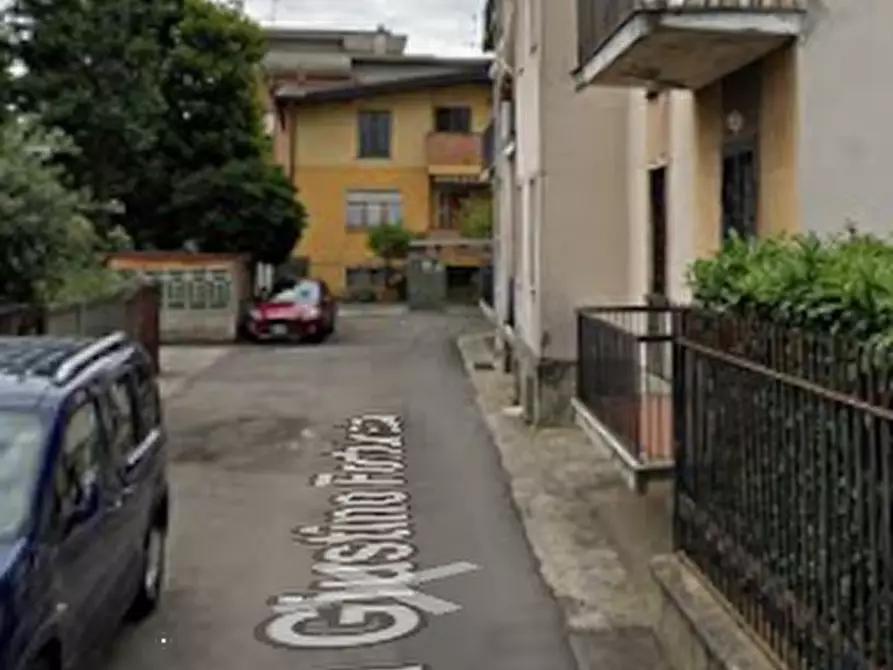 Immagine 10 di Ufficio in vendita  in Via Giustino Fortuna a Paderno Dugnano