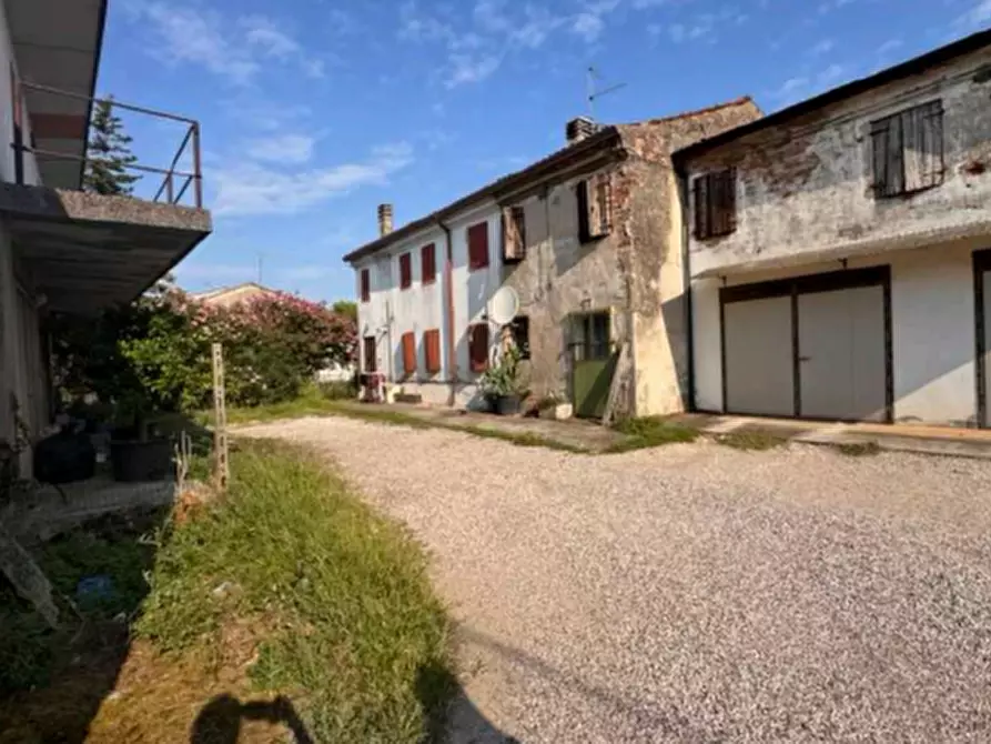 Immagine 1 di Appartamento in vendita  in Via Cadelferro a Oppeano