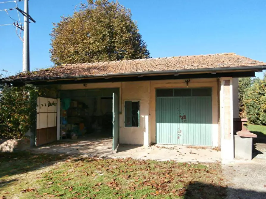 Immagine 3 di Appartamento in vendita  in via Zenzalino Nord a Budrio