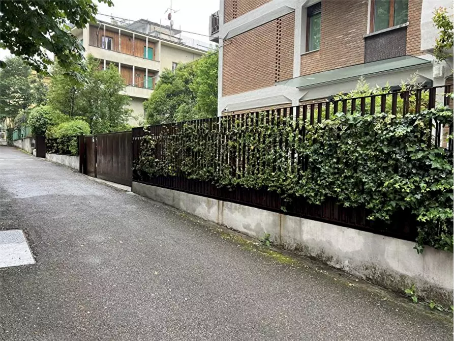 Immagine 4 di Appartamento in vendita  in Viale Antonio Aldini a Bologna