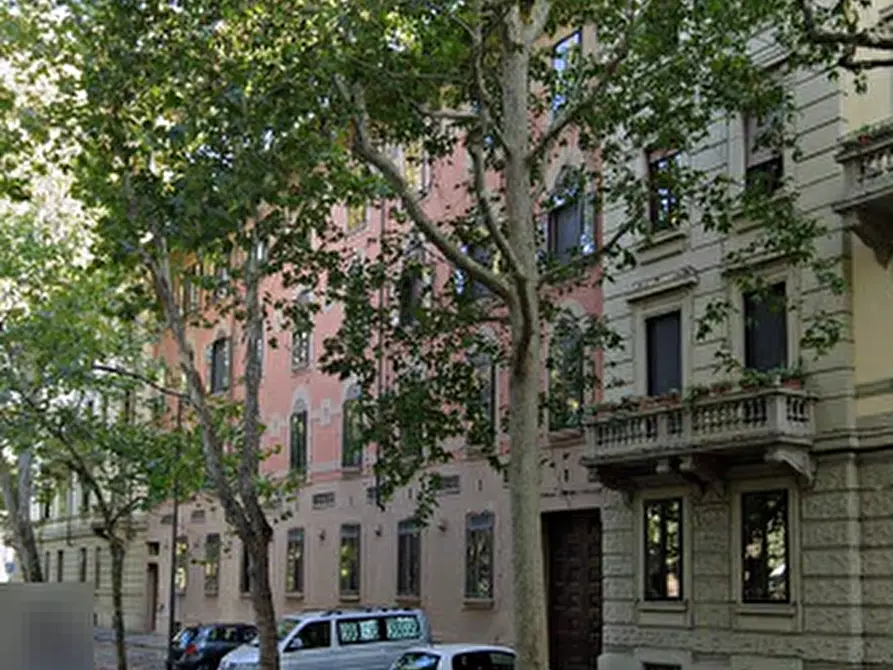 Immagine 5 di Appartamento in vendita  in Viale Malta a Firenze