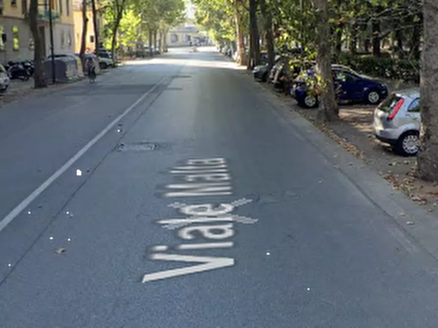 Immagine 20 di Appartamento in vendita  in Viale Malta a Firenze