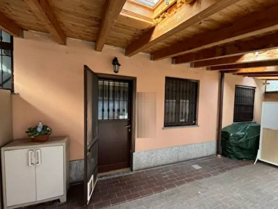 Immagine 3 di Porzione di casa in vendita  in Via Carlo Alberto a Lacchiarella