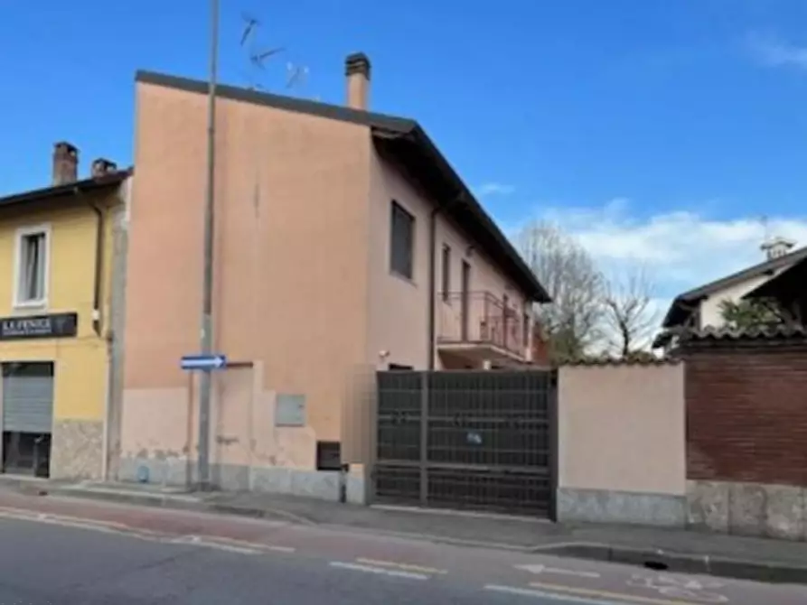 Immagine 2 di Porzione di casa in vendita  in Via Carlo Alberto a Lacchiarella