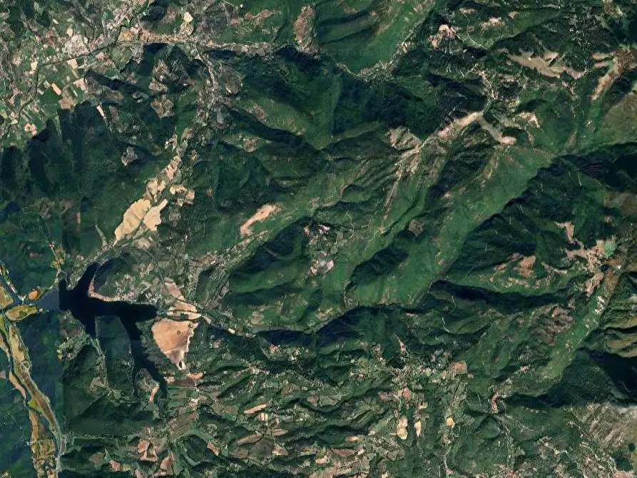 Immagine 11 di Casa indipendente in vendita  in  Fraz. buonacquisto a Arrone