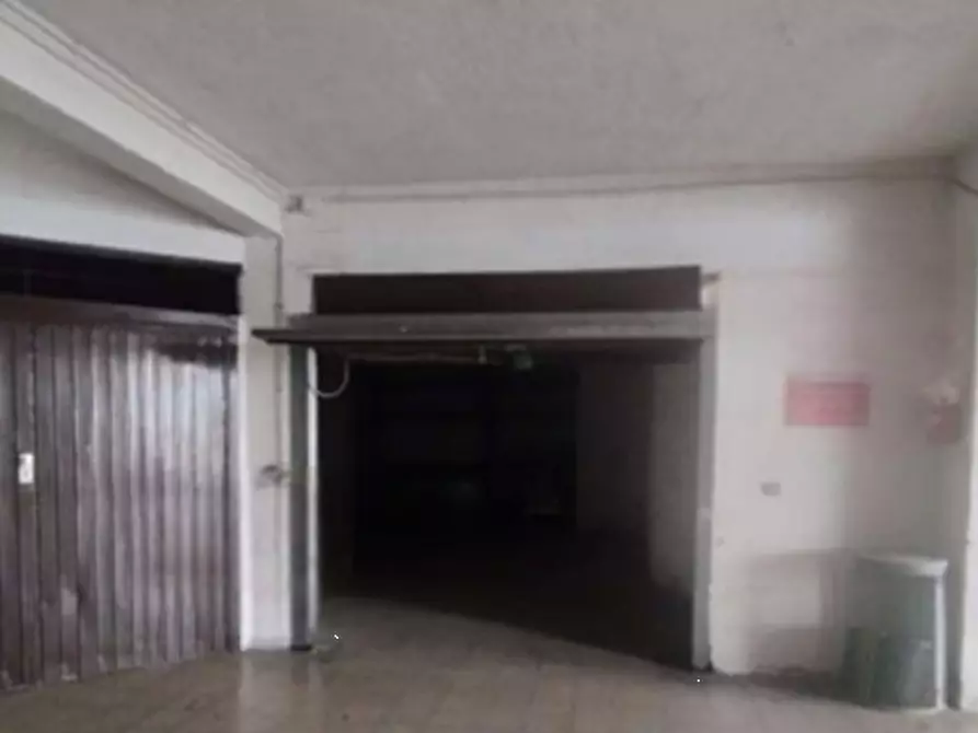 Immagine 2 di Garage in vendita  in Via Silvio Pellico a Monterotondo