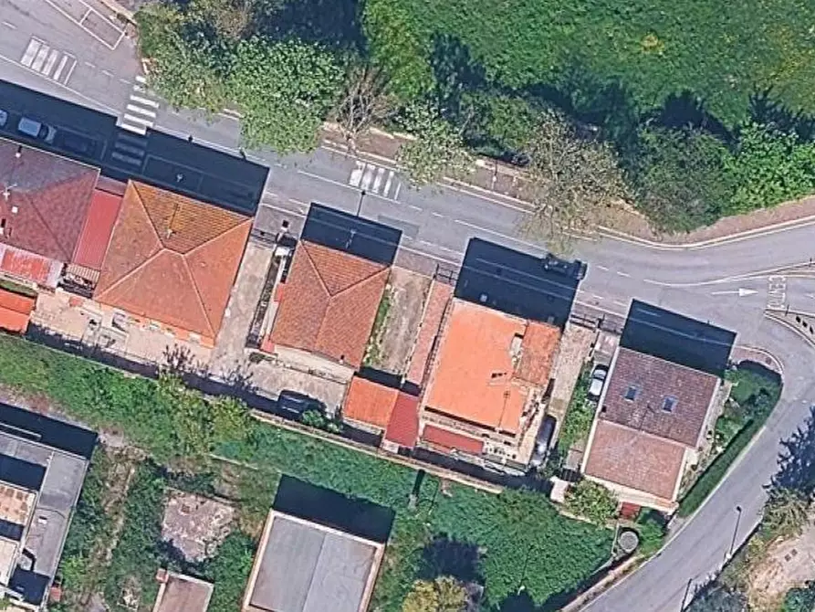 Immagine 10 di Negozio in vendita  in Via Filippo Turati a Monterotondo