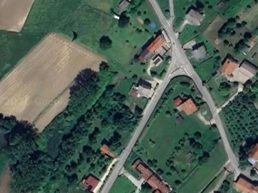 Immagine 11 di Villa in vendita  in Via Ledra a Buja