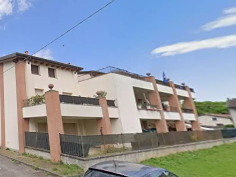 Immagine 10 di Mansarda in vendita  in Via Sandro Pertini  a Pizzale