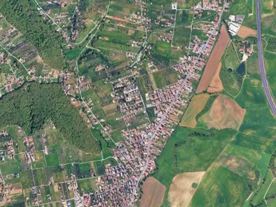 Immagine 3 di Appartamento in vendita  in Via Lago di Bracciano a Fonte Nuova