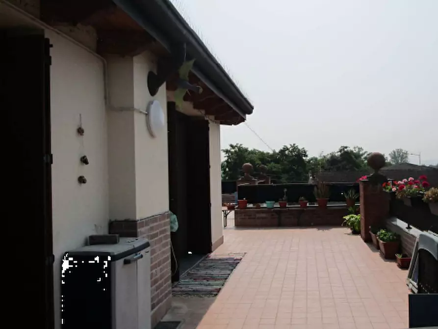 Immagine 2 di Appartamento in vendita  in Via Sandro Pertini  a Pizzale