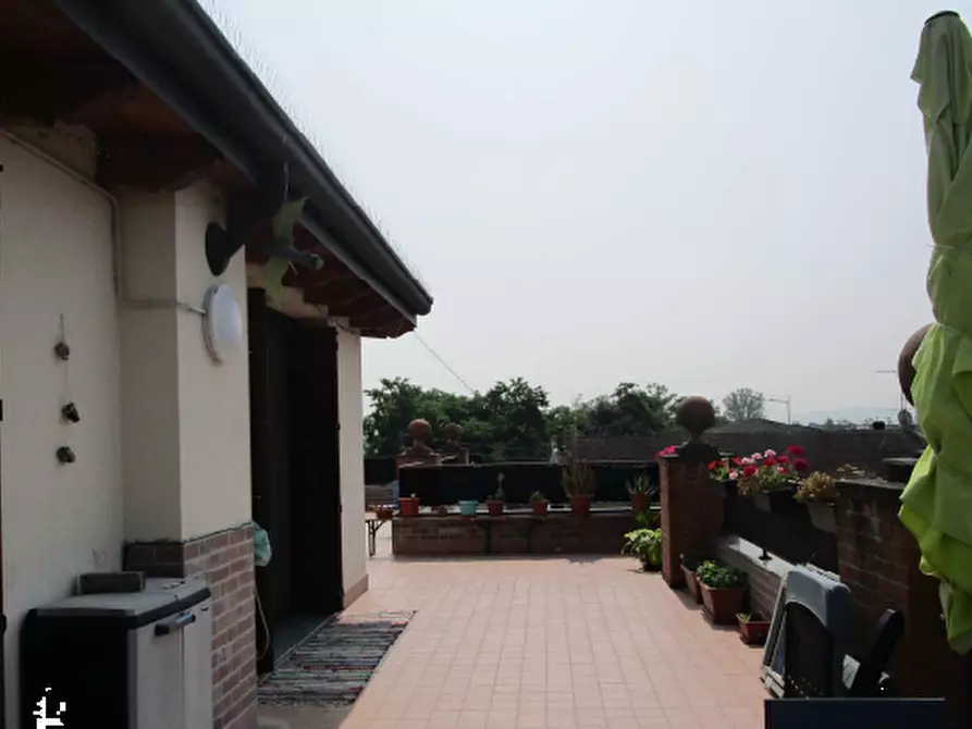 Immagine 3 di Appartamento in vendita  in Via Sandro Pertini  a Pizzale