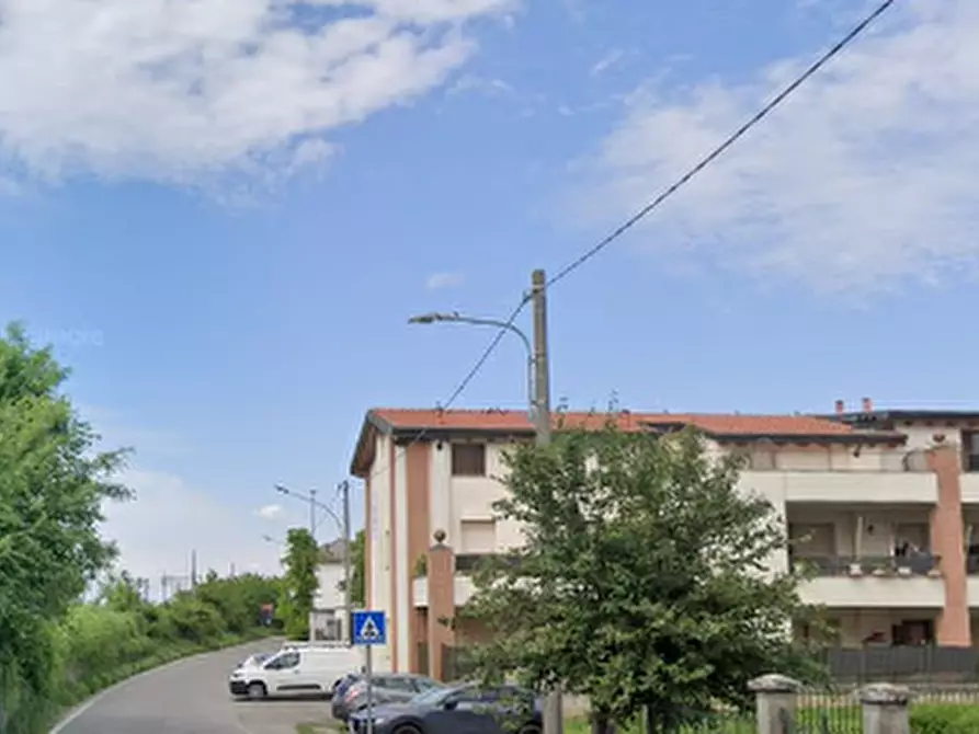 Immagine 2 di Appartamento in vendita  in Via Sandro Pertini  a Pizzale