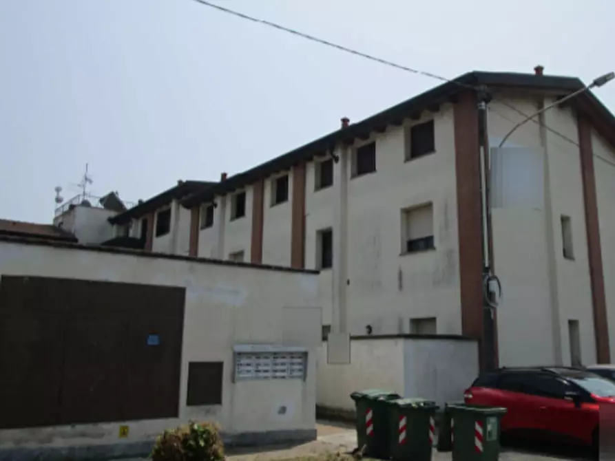 Immagine 33 di Appartamento in vendita  in Via Sandro Pertini  a Pizzale