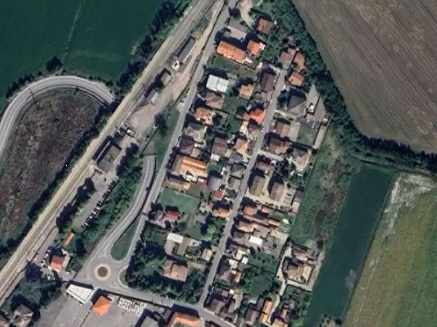 Immagine 28 di Appartamento in vendita  in Via Sandro Pertini  a Pizzale