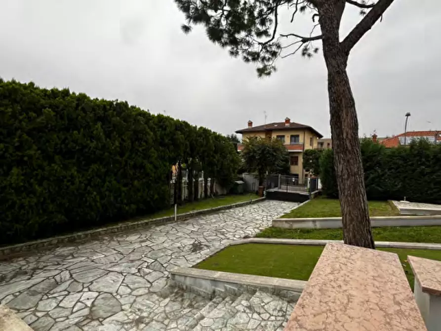 Immagine 9 di Villa in vendita  in Via Nazario Sauro a Corbetta