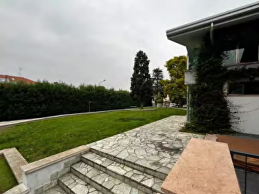 Immagine 11 di Villa in vendita  in Via Nazario Sauro a Corbetta