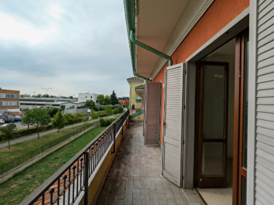 Immagine 2 di Appartamento in vendita  in Via Martiri di Cefalonia a Peschiera Borromeo