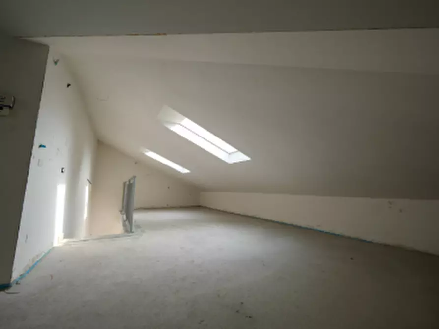 Immagine 8 di Appartamento in vendita  in Via Martiri di Cefalonia a Peschiera Borromeo