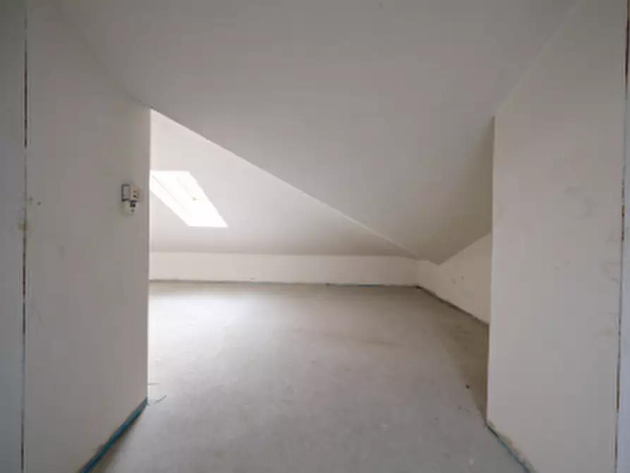 Immagine 9 di Appartamento in vendita  in Via Martiri di Cefalonia a Peschiera Borromeo