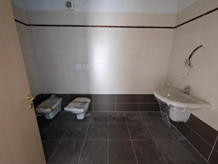 Immagine 14 di Appartamento in vendita  in Via Martiri di Cefalonia a Peschiera Borromeo