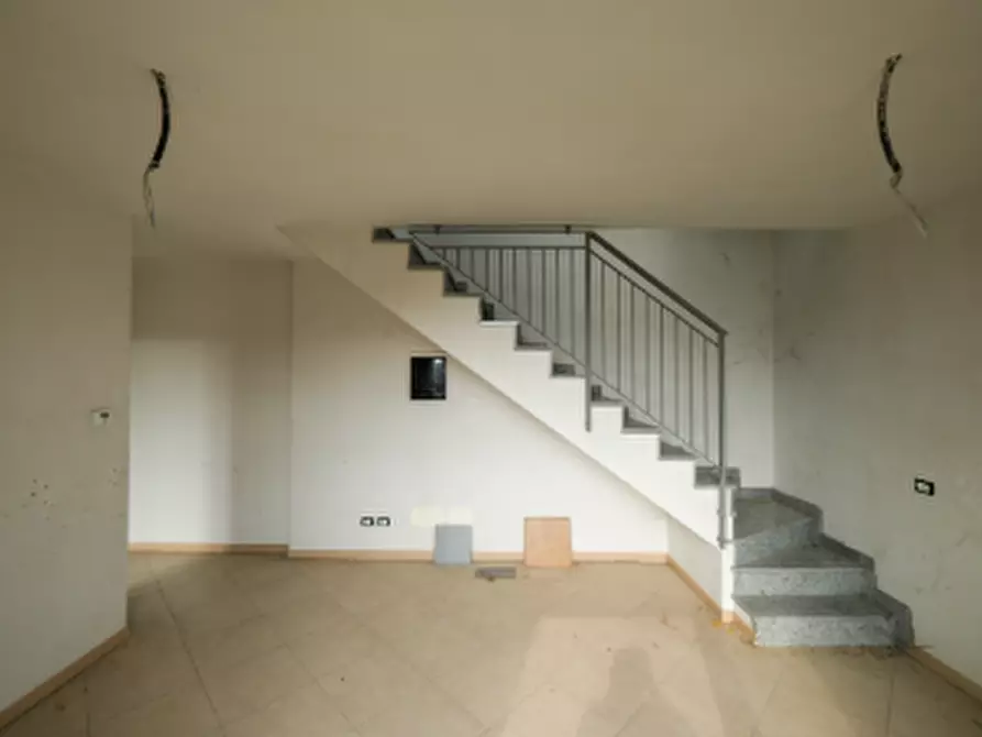 Immagine 17 di Appartamento in vendita  in Via Martiri di Cefalonia a Peschiera Borromeo