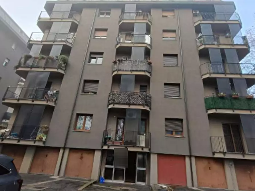 Immagine 1 di Appartamento in vendita  in Via Volontari della Libertà a Vittuone