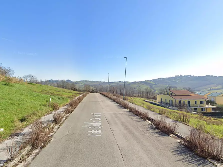 Immagine 10 di Terreno agricolo in vendita  in Via Girotti a Montegranaro