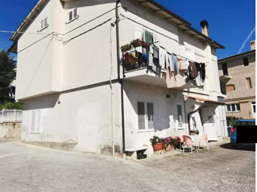 Immagine 1 di Casa indipendente in vendita  in Via saletto a Montappone