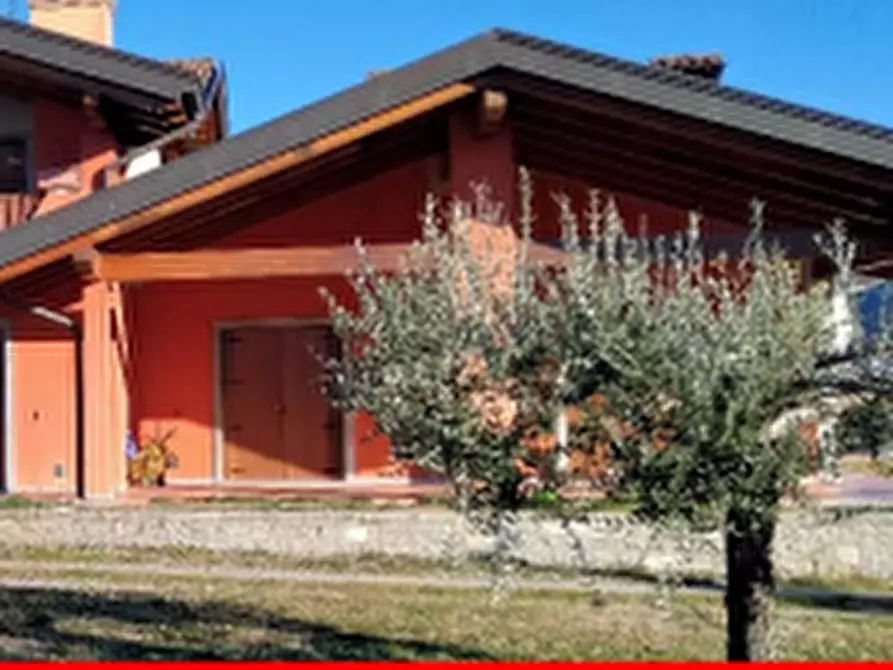 Immagine 4 di Villa in vendita  in Via Collevillano a Faedis