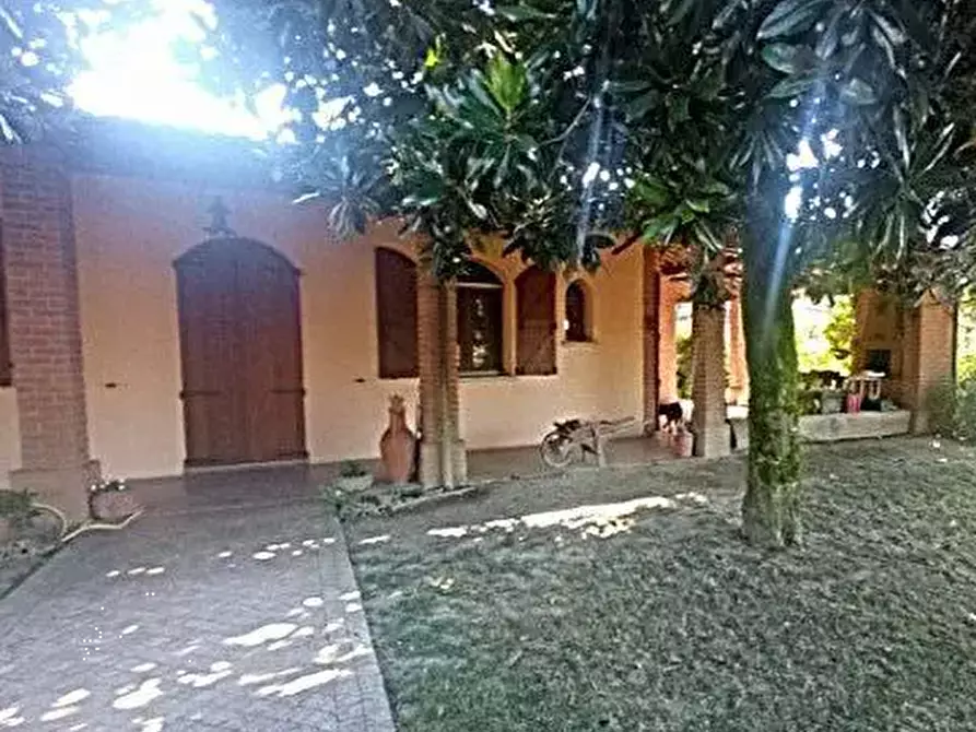 Immagine 1 di Villa in vendita  in Via Dei Gelsi  a Monticelli Pavese