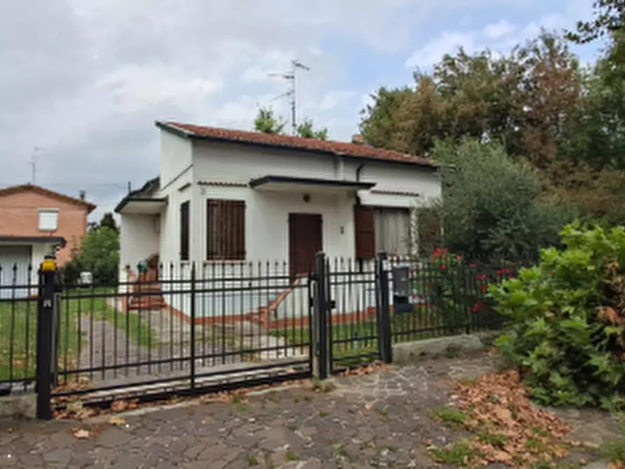 Immagine 3 di Casa indipendente in vendita  in Viale Filippo Turati a Reggiolo