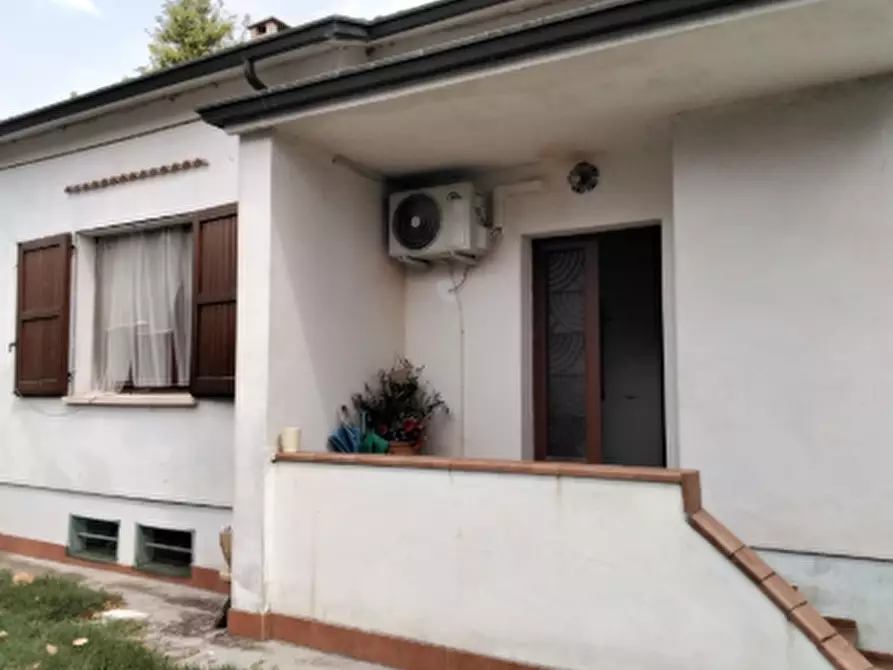 Immagine 4 di Casa indipendente in vendita  in Viale Filippo Turati a Reggiolo