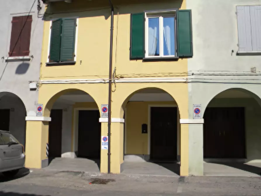 Immagine 1 di Porzione di casa in vendita  in Via V. Marchi a Novellara
