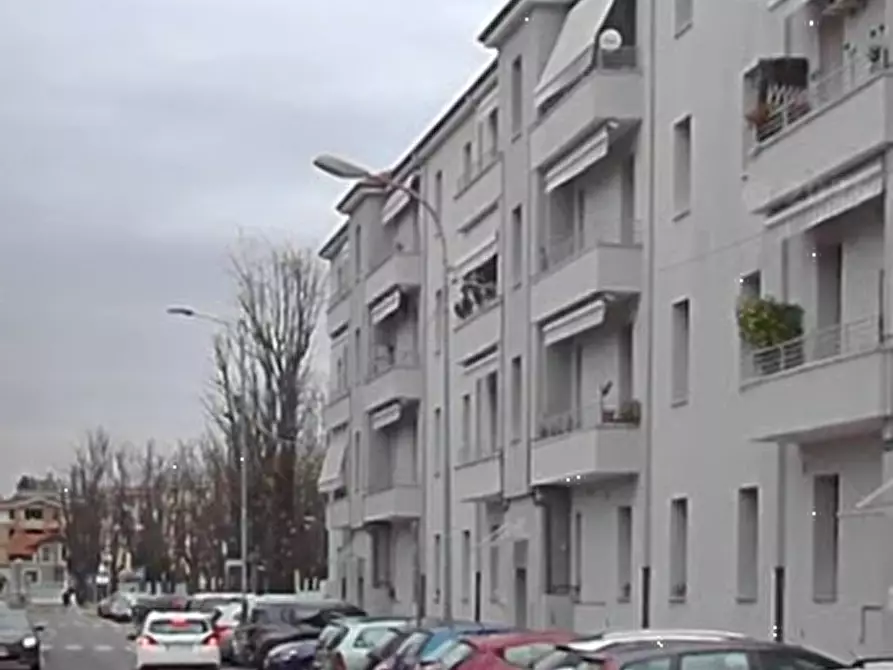 Immagine 3 di Appartamento in vendita  in Via Francesco Ferrucci  a Lissone