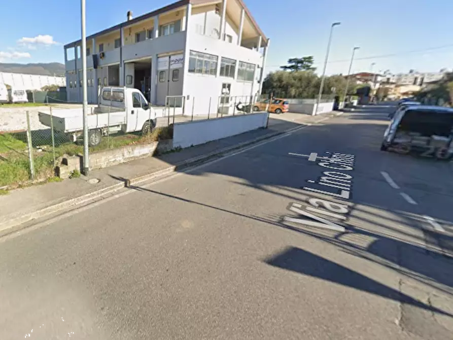 Immagine 11 di Posto auto in vendita  in via L. Chini  a Sesto Fiorentino