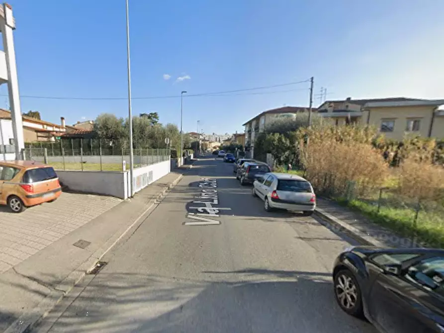 Immagine 13 di Posto auto in vendita  in via L. Chini  a Sesto Fiorentino