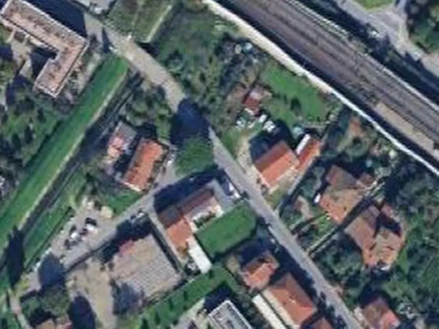 Immagine 18 di Posto auto in vendita  in via L. Chini  a Sesto Fiorentino