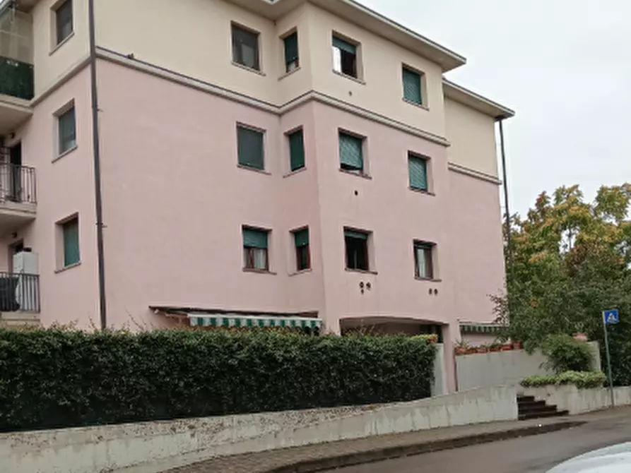 Immagine 6 di Appartamento in vendita  in Largo Marco Biagi  a Reggio Nell'emilia