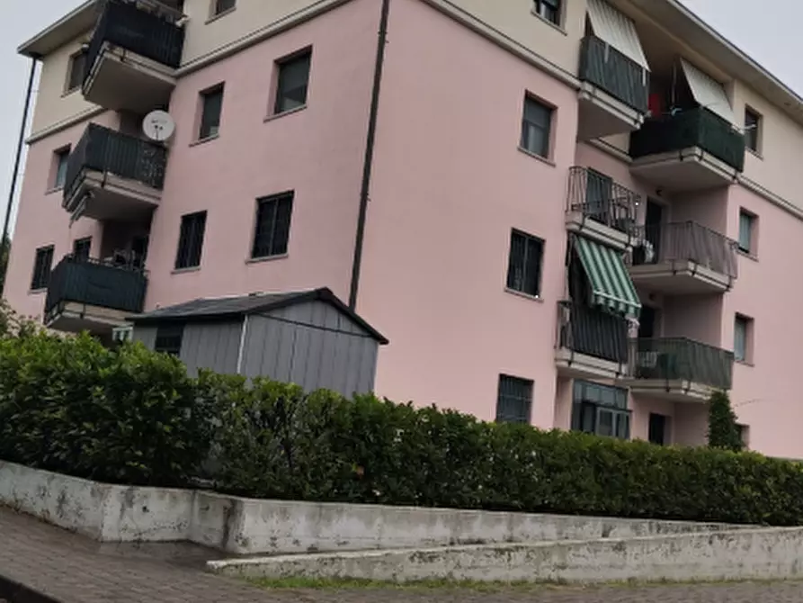 Immagine 9 di Appartamento in vendita  in Largo Marco Biagi  a Reggio Nell'emilia