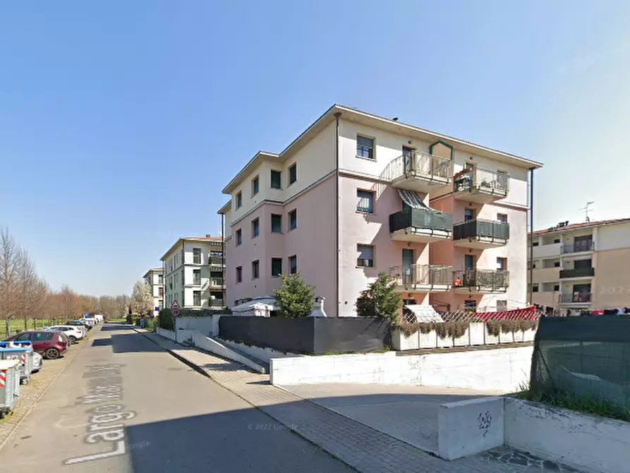 Immagine 7 di Appartamento in vendita  in Largo Marco Biagi  a Reggio Nell'emilia