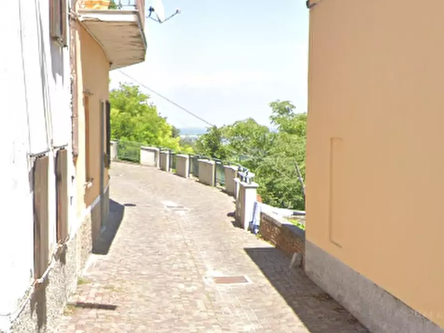 Immagine 6 di Porzione di casa in vendita  in via Circonvallo a Montu' Beccaria