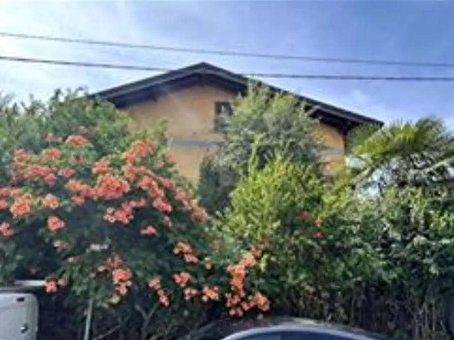 Immagine 2 di Appartamento in vendita  in Via Treviso a Cesano Maderno