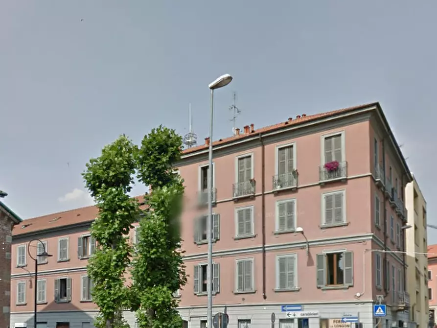 Immagine 6 di Appartamento in vendita  in Via Volturno a Monza